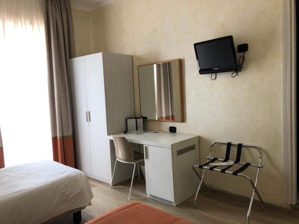 Hotel City Chivasso Dış mekan fotoğraf